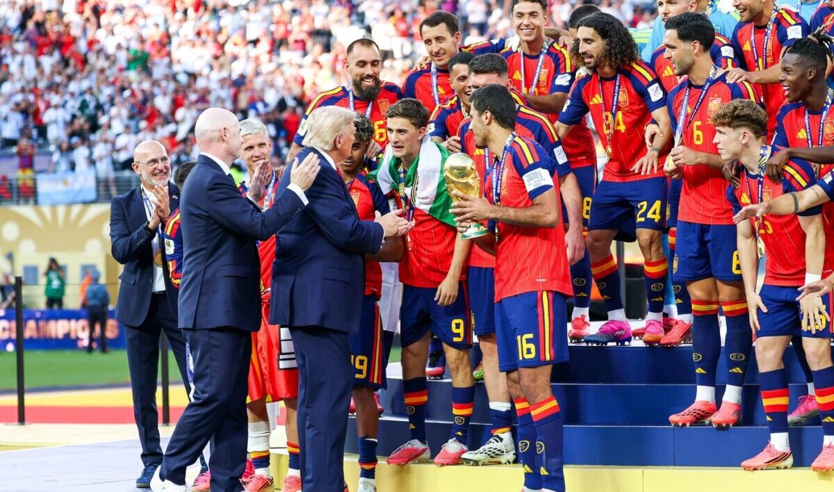 Confuzie la ceremonia de decernare după triumful Spaniei