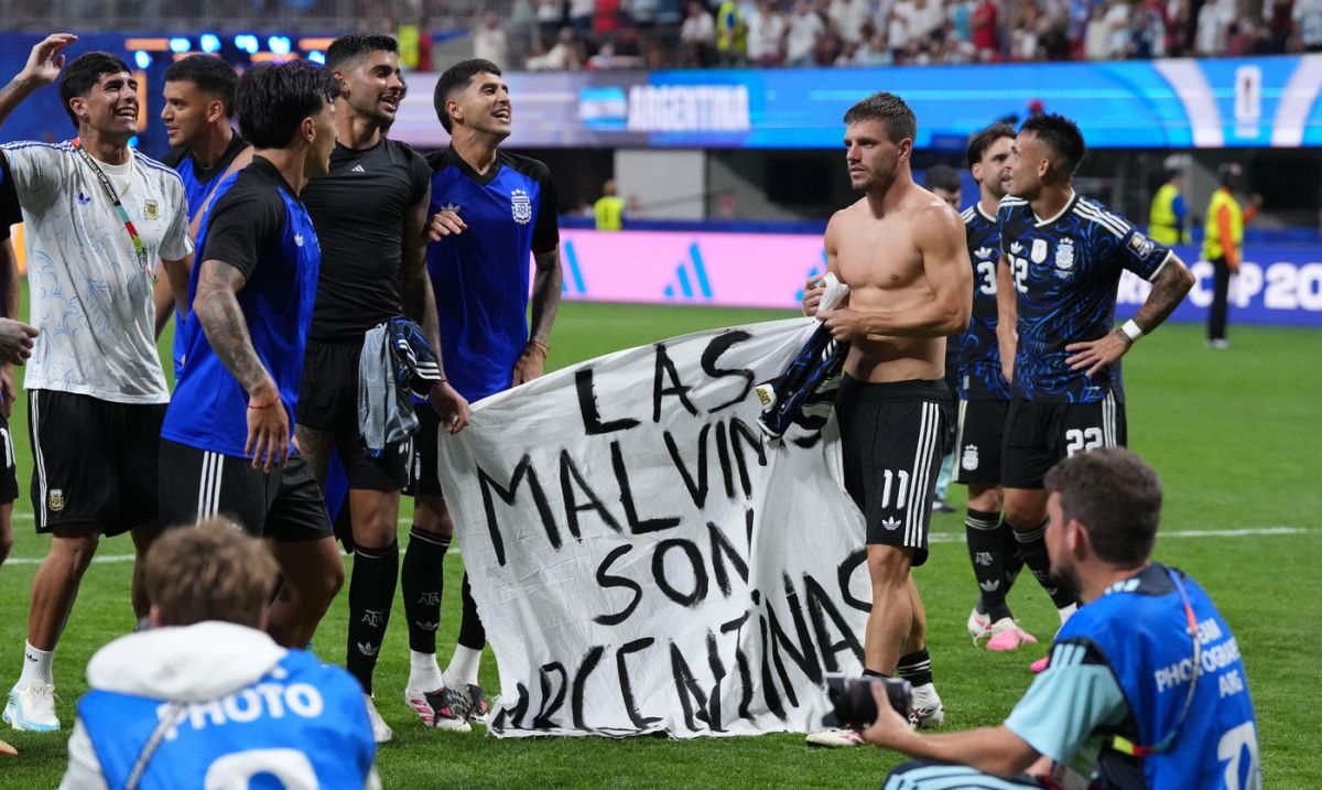 FIFA investighează bannerul afișat de argentinieni după Anglia