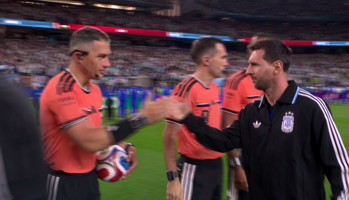 Istvan Kovacs, față în față cu Lionel Messi la Mondial
