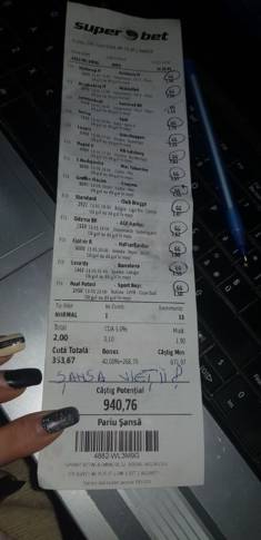 Biletul WIN al blondei din Buzău. Toți au întors capul după ea când s-a dus să ridice banii!