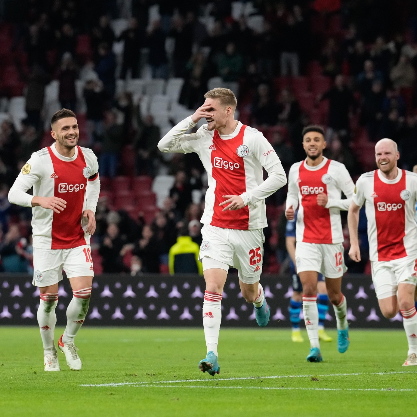 Ponturi Champions League Benfica - Ajax: echipe probabile, absenți, avancronică 23.02.2022